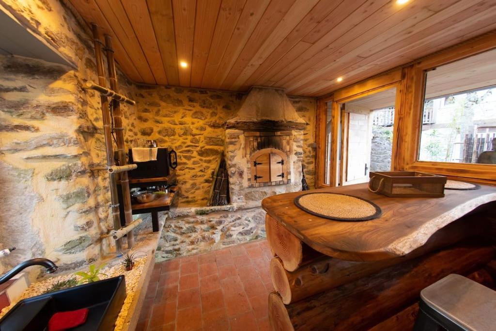 La Cabane Des Colibris Rieupeyroux (Aveyron) Exterior foto