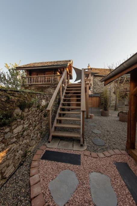 La Cabane Des Colibris Rieupeyroux (Aveyron) Exterior foto