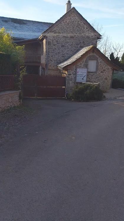 La Cabane Des Colibris Rieupeyroux (Aveyron) Exterior foto